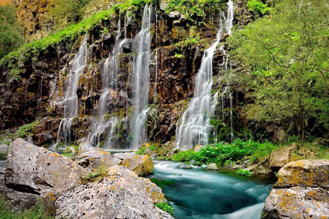 Excursión de un día al Cañón del Dashbash con guía titulado