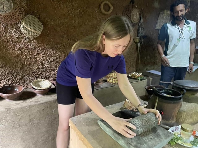 Kandy: kruiden- en specerijenworkshoptour met ophalen en terugbrengen