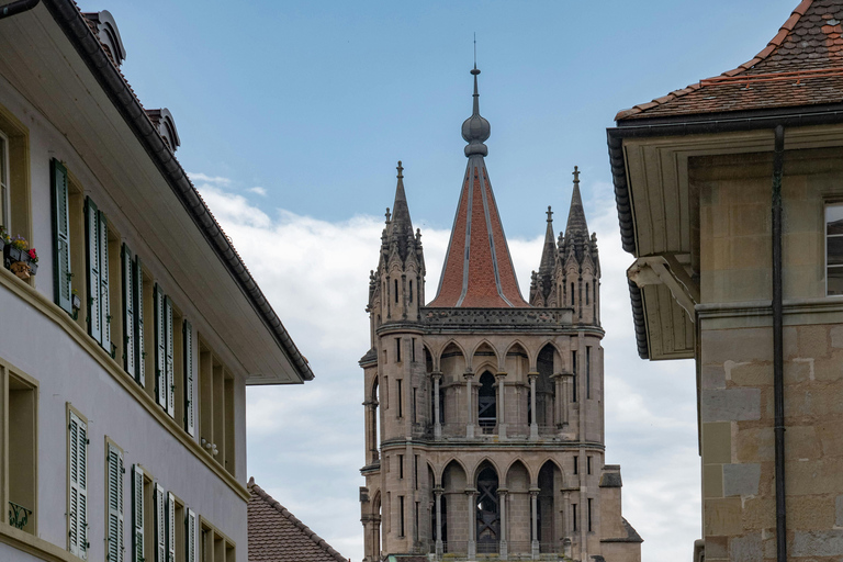 Lausanne: Traditional Food Group Walking Tour