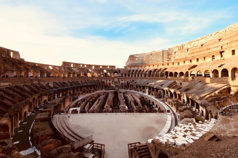 Roma: visita guiada sin colas al Coliseo y entrada a la arenainglés