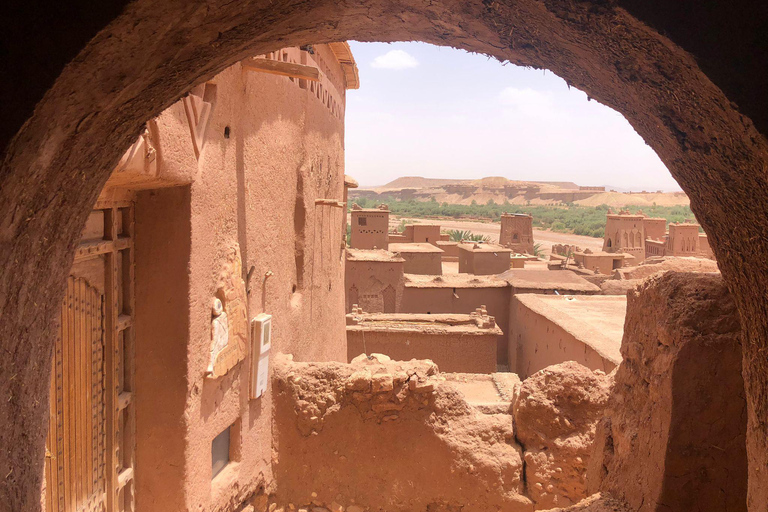 Marrakech to Fes 3 day Desert Tour Camel & luxury Tente Marrakech to Fes 3 day Desert Tour Standard Desert Tents