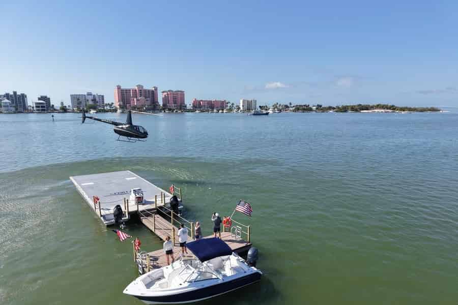 Fort Myers: Hubschrauberflug über den Strand mit Bootsfahrt. Foto: GetYourGuide Fort Myers: Hubschrauberflug über den Strand mit Bootsfahrt. Foto: GetYourGuide