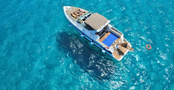 Von Trapani: Ägadische Inseln-Tour mit dem Boot nach Favignana und Levanzo mit Mittagessen