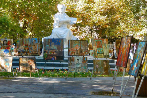 Walking City Tour in Yerevan with Brandy, 5 Wines & Bread