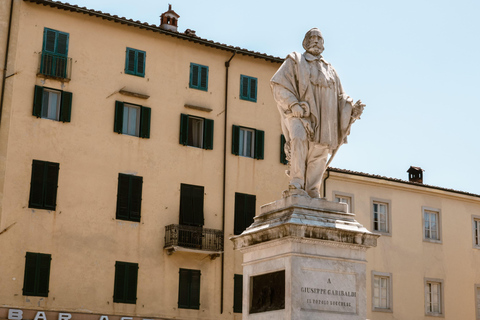 Vanaf Livorno (cruisehaven): busvervoer naar Pisa en LuccaVervoer met rondwandeling in Lucca