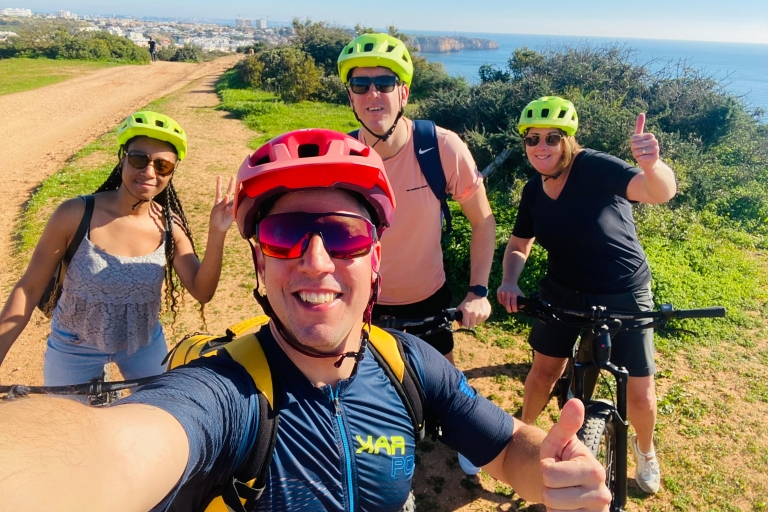 Algarve : Visite touristique guidée de Lagos en vélos électriquesLagos : Visite touristique avec des vélos électriques de montagne