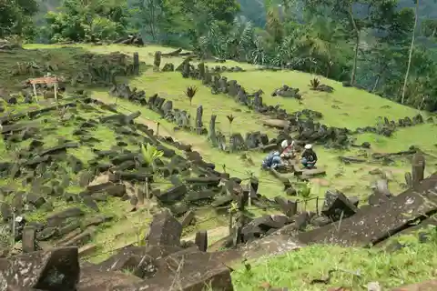 Cianjur: Full-Day Historical Tour of Gunung Padang and Falls