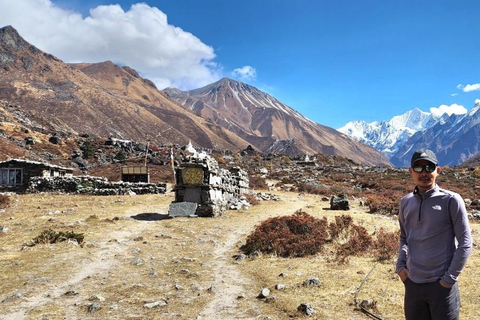 Trekking di 5 giorni sul Gosaikunda: un viaggio verso i laghi sacri