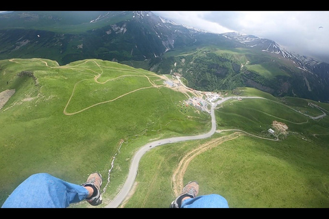 Georgia Gudauri: Paragliding, Private Day Trip from Tbilisi