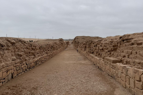 Lima: Private Tour of Barranco, La Herradura, and the Pachacámac Sanctuary