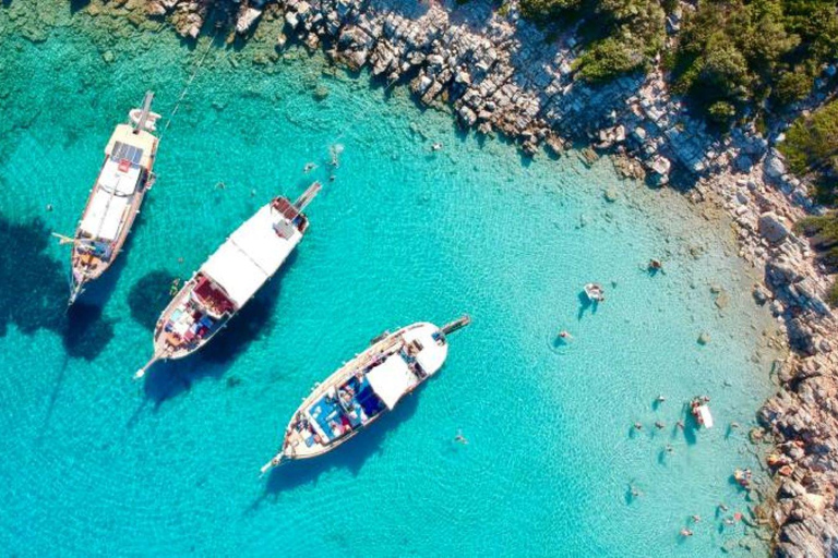 Bodrum: Cleopatra Island Tour with Lunch and Swimming Stops