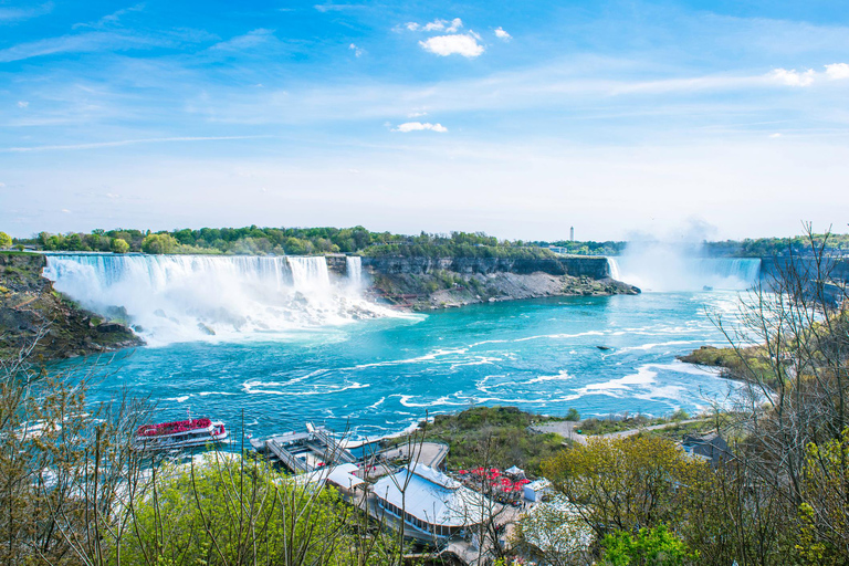 Toronto: Niagara Falls Day Trip with Cruise & Pickup