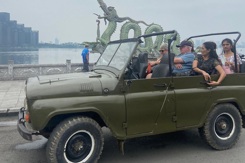 Histoire, culture, visites et divertissements à Hanoï en JeepHanoi Highlights &amp; Secret Spots Jeep Adventure