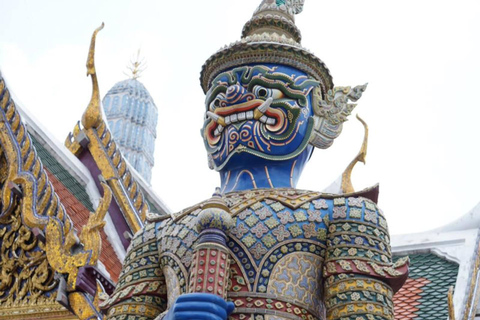 Bangkok: Grand Palace, Wat Pho, Wat Arun Sacred & Local Tour Tha Maharaj