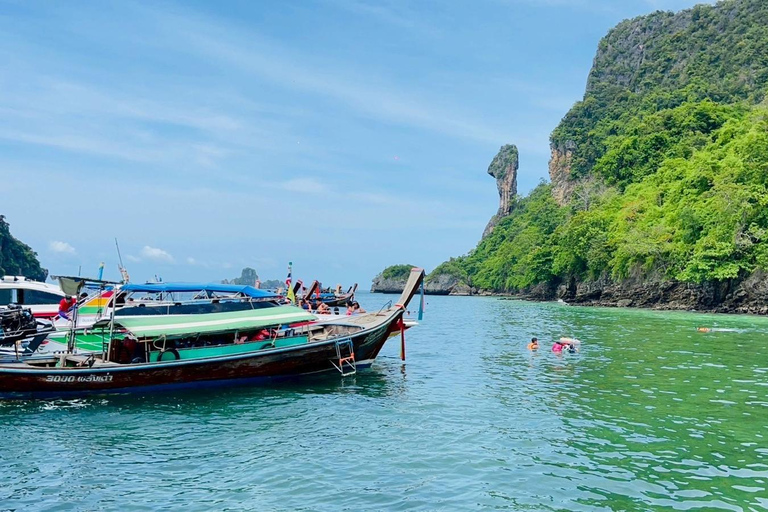 Koh Poda Krabi Half Day: 3-Island Boat Tour with Snorkeling