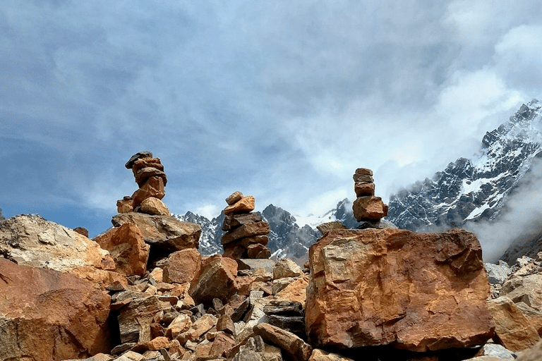 Cusco: Humantay Lagoon with Breakfast and Buffet Lunch