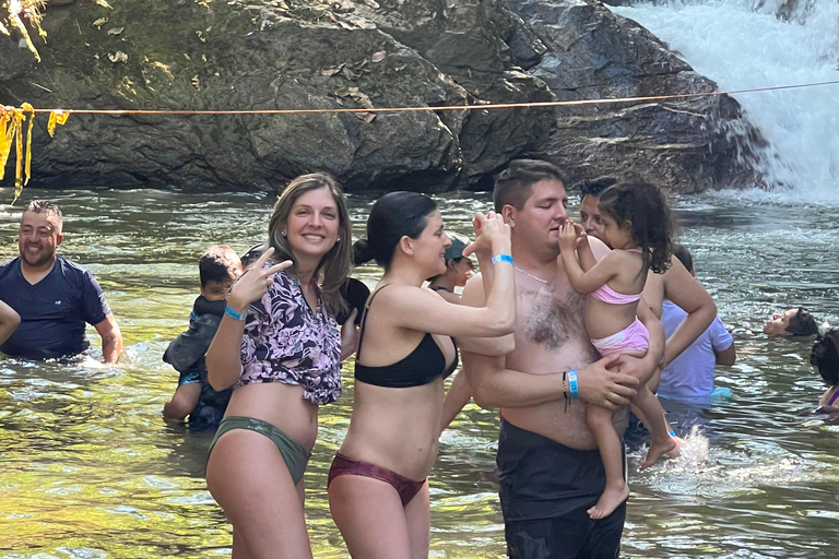 Medellin: River Tubing and BBQ Day Trip with Hotel Pickup