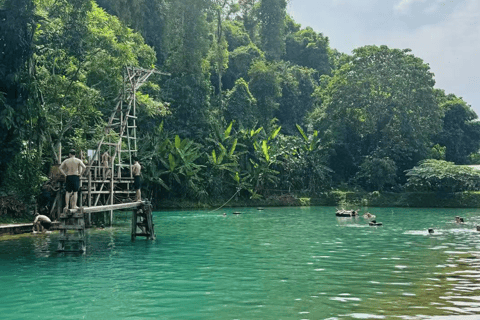 万荣：滑翔伞、三洞探秘、滑索体验、皮划艇、三湖之旅万荣：滑翔伞、三洞探险、滑索、皮划艇、三湖泊