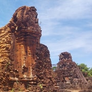 My Son Sanctuary w. Champa's Show & Food from Hoi An/Da Nang