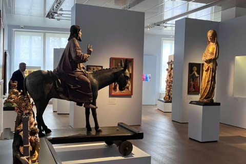 Stuttgart: Landesmuseum Württemberg Entry & hotel Transfer