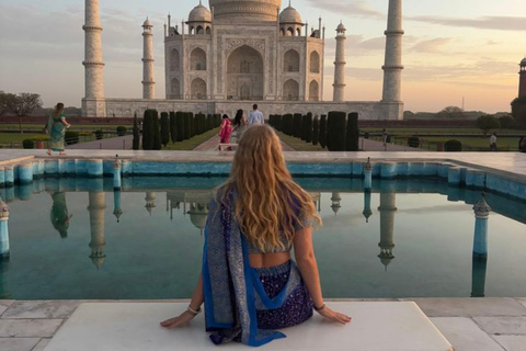 From Bangalore: Taj Mahal, Agra Day-Trip with 5* Hotel Stay From Bangalore: 2day Taj Mahal, Agra Day-Trip with 4*Hotel