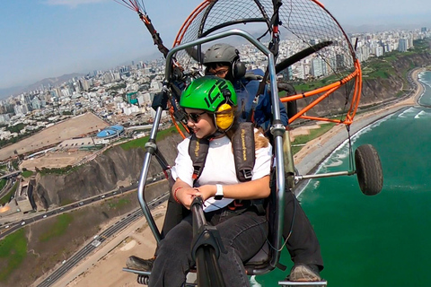 Lima: Paragliding Experience with HD Video costa verde