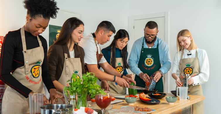 Madrid: Paella & Sangria Classes – Seafood, Chicken or Vegan photo 11