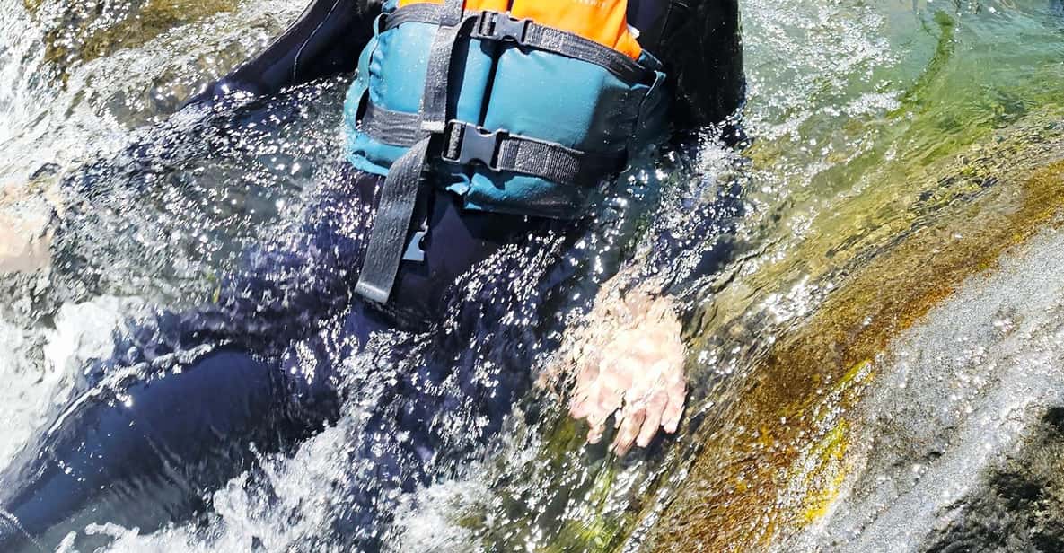 Afbeelding 16 van Gole Alcantara: Body Rafting, Scivoli e Tuffi nel Fiume