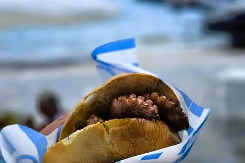 Torre Canne: E-Bike Ride by the Sea with Octopus Sandwich
