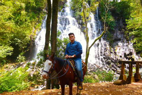 Valle de Bravo: Waterfall Riding Tour