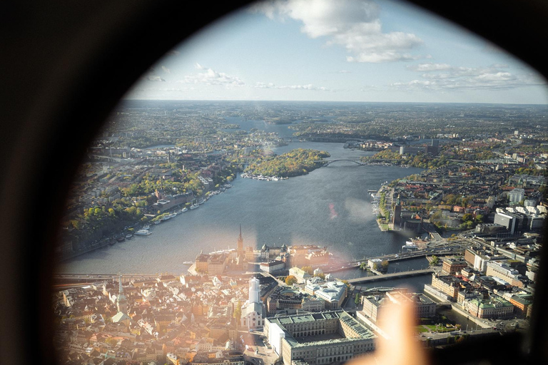 Sobrevuela Estocolmo en helicópteroTour en helicóptero sobre Estocolmo