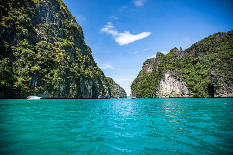 Phi Phi: Dagvullende tour op Phi Phi eilanden & zonsondergang per speedboot