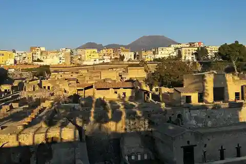Herculaneum - Small Group Tour (admission included)