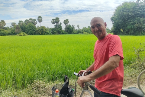 Cyclisme autour du village et de la campagne - Demi-journée matinaleVisite du village d'Odambang à vélo