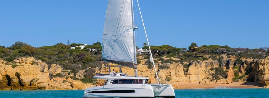 Albufeira : Algarve - demi-journée en catamaran privé
