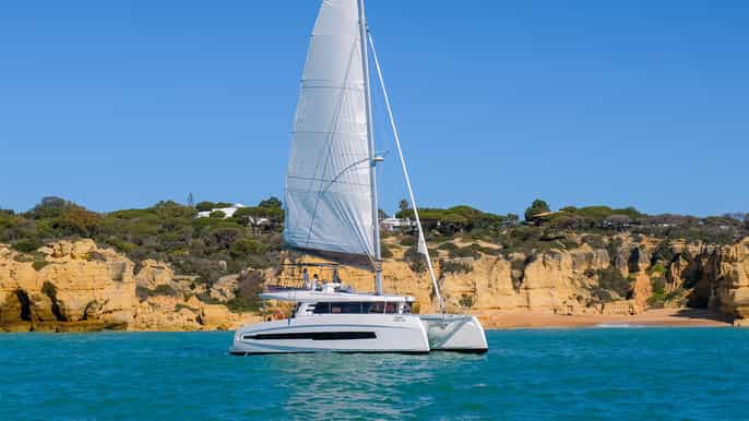 Albufeira: Algarve Half-Day Private Catamaran Charter