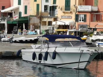 GHP LUXURY BOAT 4 HOURS PRIVATE TOUR - GULF OF THE POETS