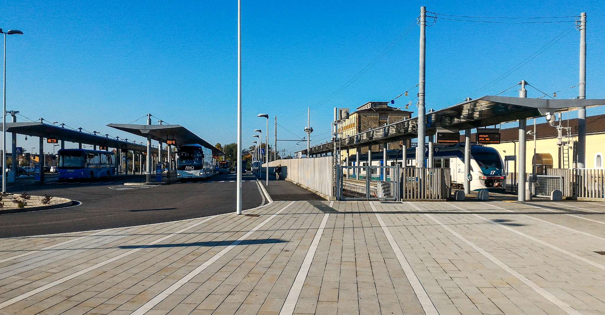 Marco Polo Airport to/from Mestre Train Station, Express Bus - Housity