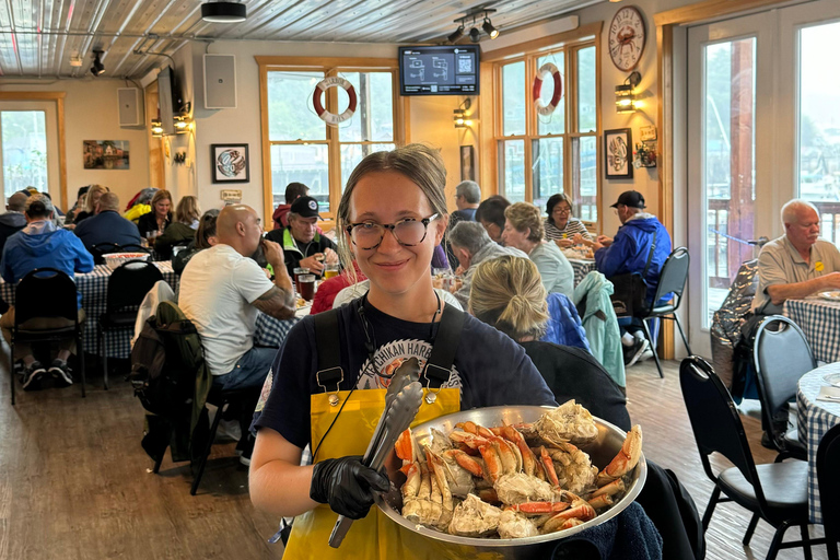 凯奇坎伐木工表演和螃蟹盛宴