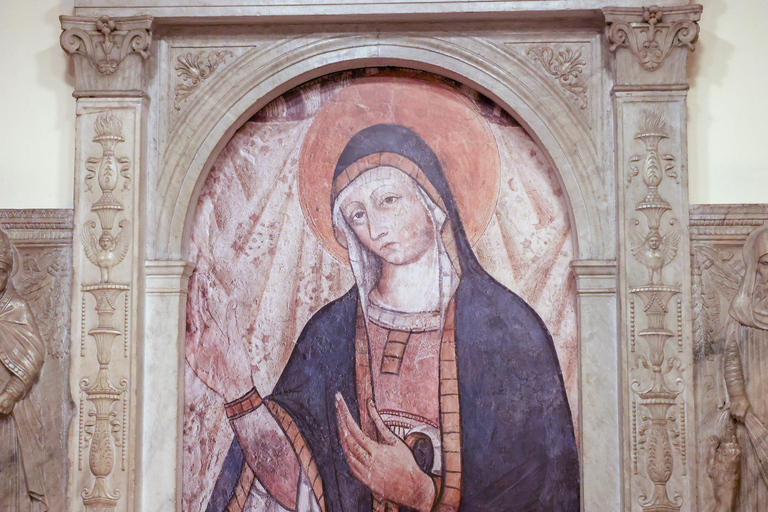 Rome: St. Peter’s Basilica & Underground Tombs Tour Group Tour in French