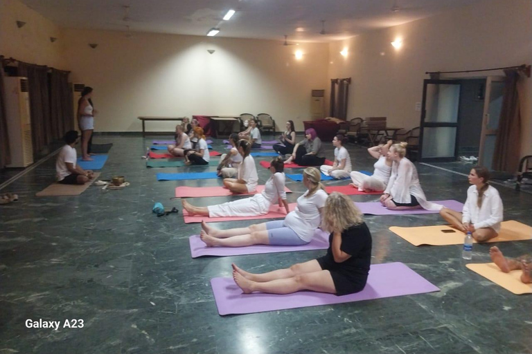 Jaipur: Yoga e Meditação com uma Caminhada Sagrada