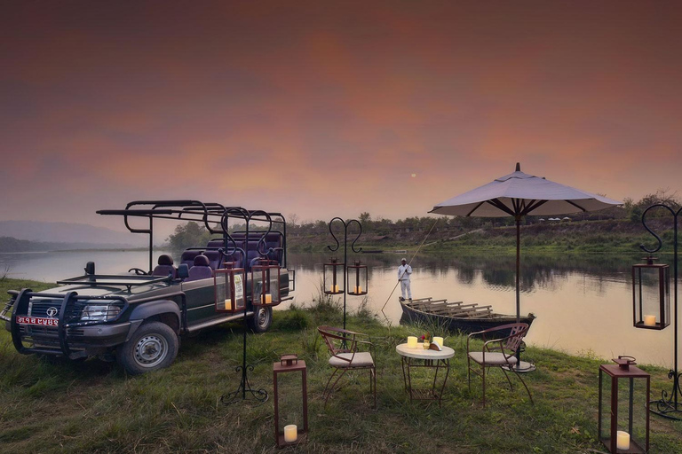 Chitwan Elegance: A 3-Day Luxury Wildlife Experience