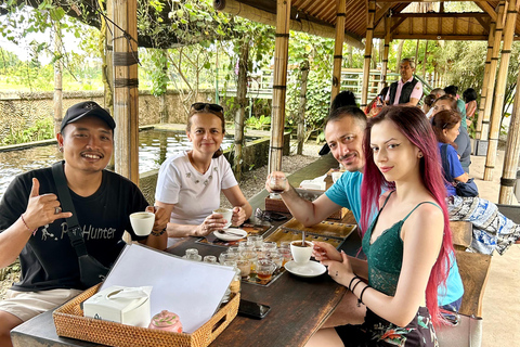 Ubud Waterfall, Temple, Rice Terrace & Art with Transfers