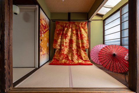 Tokyo: Cosplay Photoshoot at a Traditional Japanese House