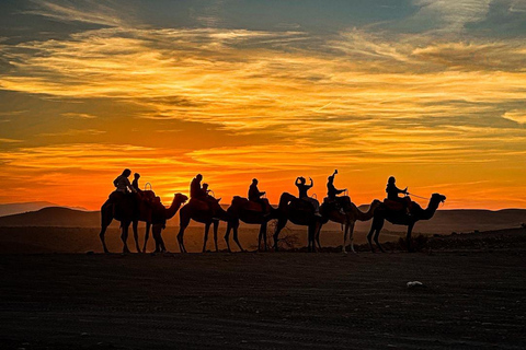 Marrakech: Agafay Wüste Quad &amp; Kamelreiten mit Dinner ShowMarrakesch: Quad- und Kamelritt in der Agafay-Wüste mit Dinner-Show