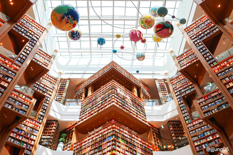 Suwon: Hwaseong, Starfield Library, and Hangnidan-gil Tour