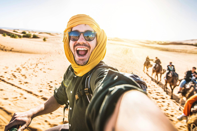 Desde Marrakech : Exploración de 7 días a Tánger pasando por las Dunas de Merzouga