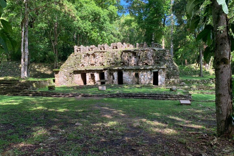 Sítios arqueológicos e selva de Bonampak e Yaxchilan