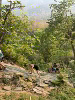 Tour di mezza giornata a cascata appiccicosa con auto privata - Housity