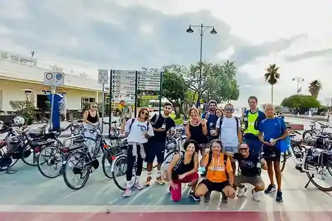 フォルテ・デイ・マルミ：地元の人と行く自転車ツアーと隠れた名所